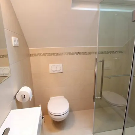 Gondola Apartman *